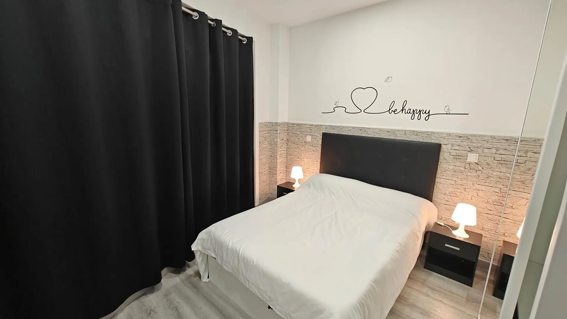 Zona Muy Tranquila Todo A Estrenar Apartment Madrid Spain