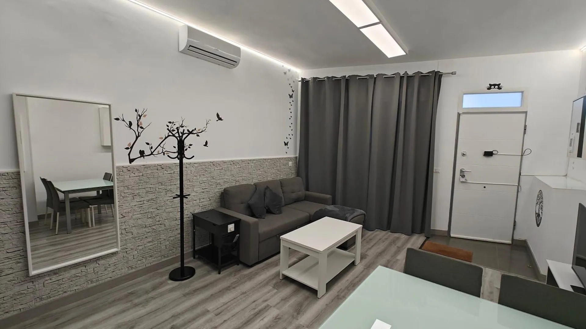 Zona Muy Tranquila Todo A Estrenar Apartment Madrid