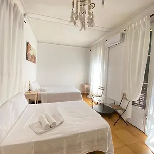 https://piso-y-patio.topbarcelonahotels.com