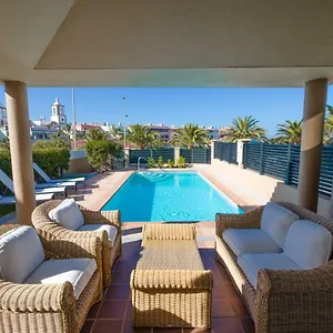 https://villa-meloneras.in-canary-islands.com